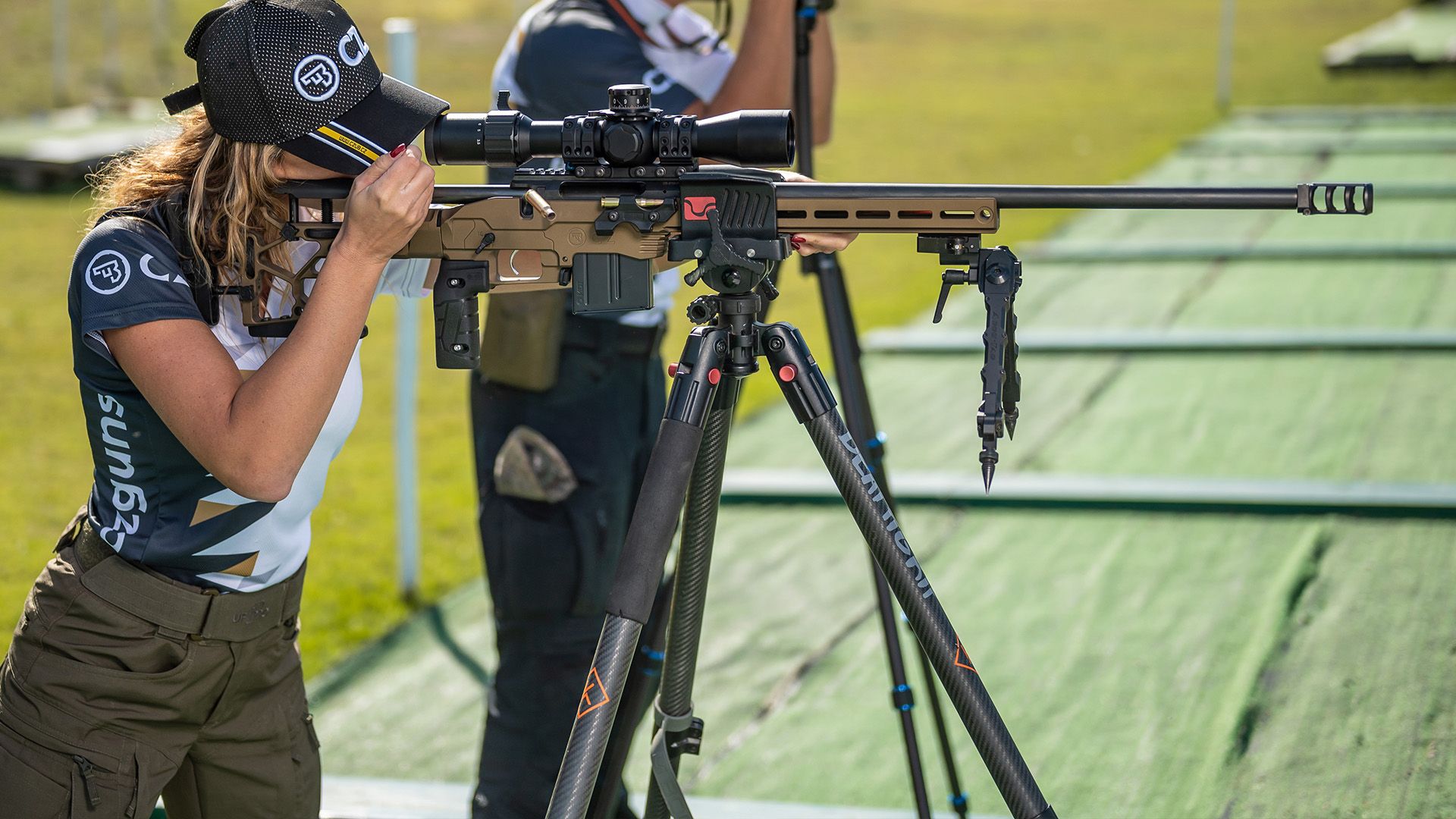 __CZ__ **600+ MDT DEEP BRONZE**